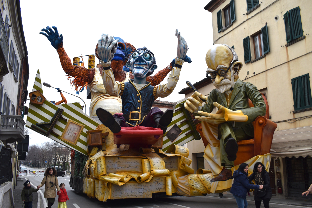 Carnevale di Foiano della Chiana Federazione Campeggiatori Lombardi